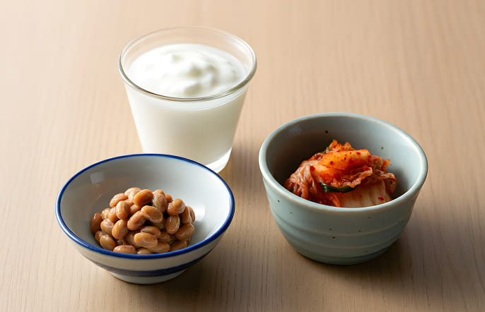 ヨーグルト、納豆、海藻類、大豆